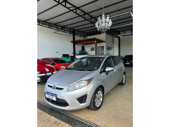 FORD FIESTA 1.6 SE HATCH 16V FLEX 4P MANUAL FORD FIESTA 1.6 SE HATCH 16V FLEX 4P MANUAL